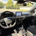 Poste de conduite de la Ford Focus ST-Line vu de dessus