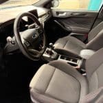Place conducteur et levier de vitesses manuel de la Ford Focus ST-Line