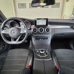 Tableau de bord et volant de la Mercedes C200 Coupé