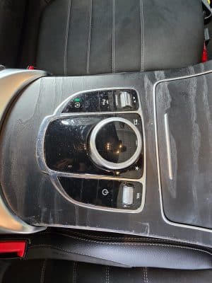 Sélecteur de la boîte automatique de la Mercedes C200 Coupé