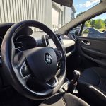 Volant et commandes de la Renault Clio 4