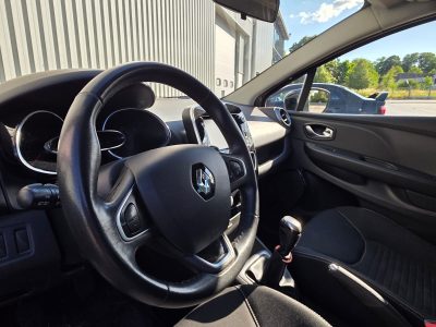 Volant et commandes de la Renault Clio 4