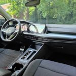 Planche de bord et cockpit numérique de la Volkswagen Golf