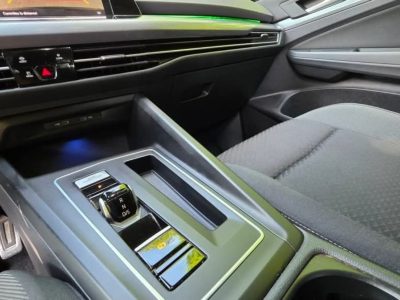 Console centrale et sélecteur de vitesses de la Volkswagen Golf